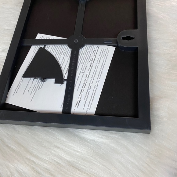 The right bee picture. 8x10 - Picture 3 of 3